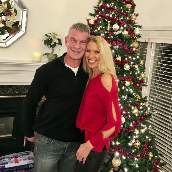 🎉 MAKE AN OFFER 2025 FALL CLOSET SALE - Picture 15 of 15